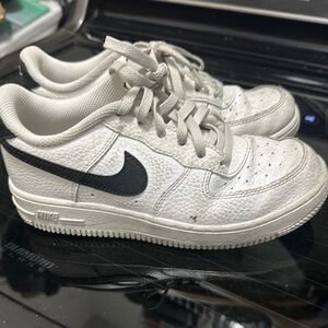 Nike White and Black Athletic Shoes airforce